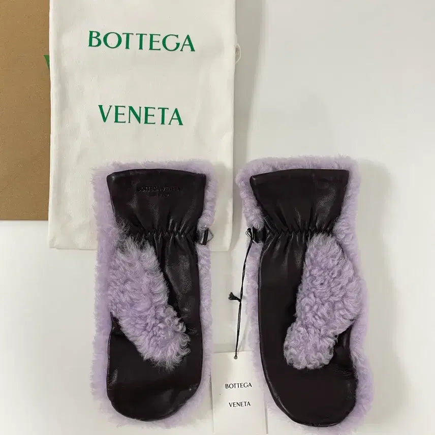 [BUNJANG] Bottega Veneta Teddy Shearling Leather Mittens Lavender / 새상품 보테가 베네타 테디 시어링 레더 벙어리 장갑 라벤더 컬러