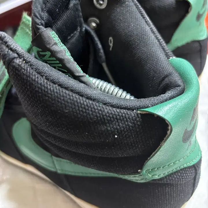 [BUNJANG] Nike Air Force 1 High CVS Sneakers / 나이키 에어포스1 하이 cvs 270