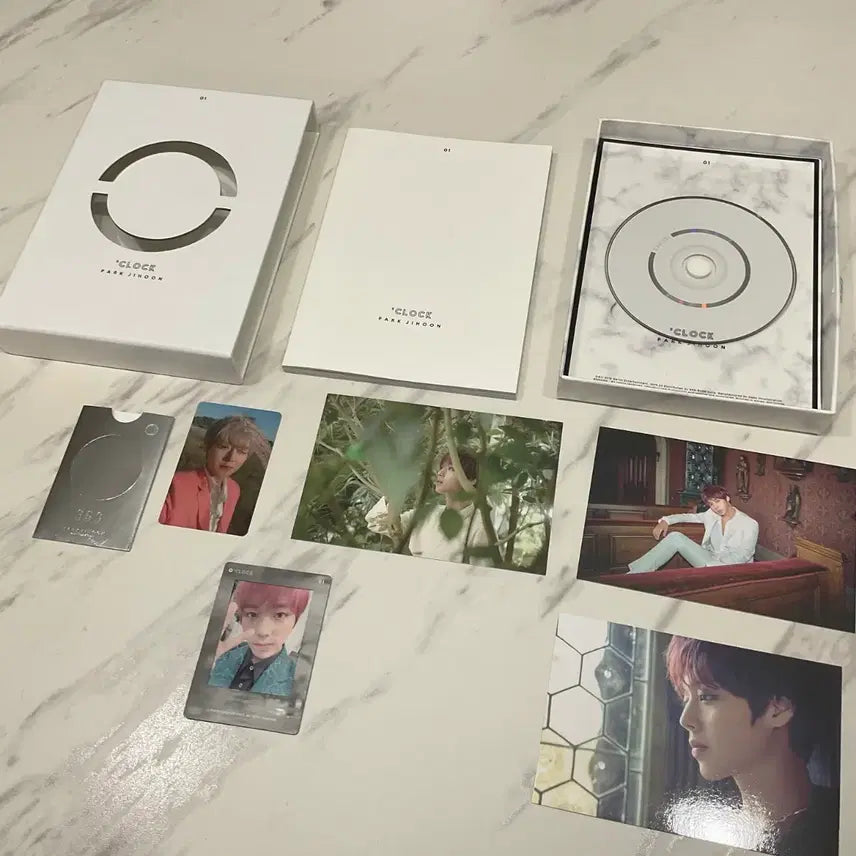 [BUNJANG] Park Jihoon O'Clock 1st Mini Album / 박지훈  미니앨범 1집 : O'CLOCK