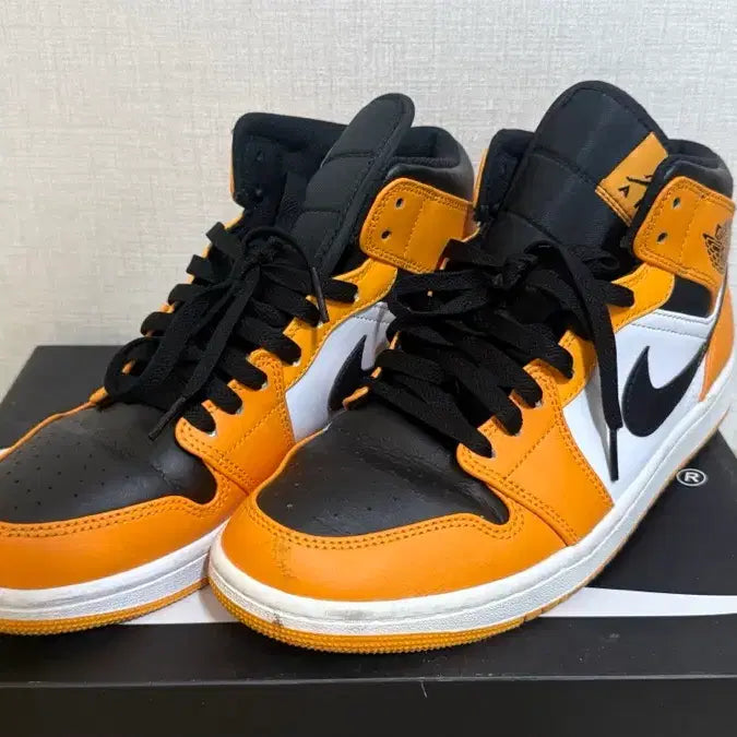 [BUNJANG] Nike Jordan Mid 1 Taxi Sneakers / 조던 미드1 택시 270