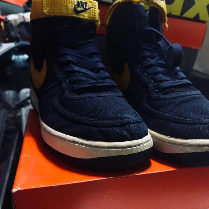 [BUNJANG] Nike Air Force 1 CVS High Navy Sneakers / 나이키 에어포스1 cvs 하이 270