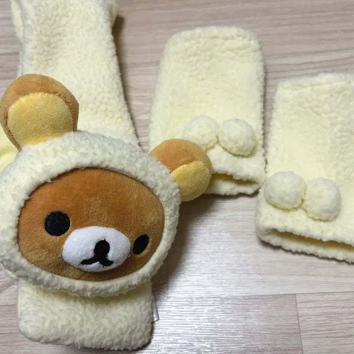 [BUNJANG] Rilakkuma Scarf and Arm Warmers Set / 리락쿠마 목도리 손토시 고전