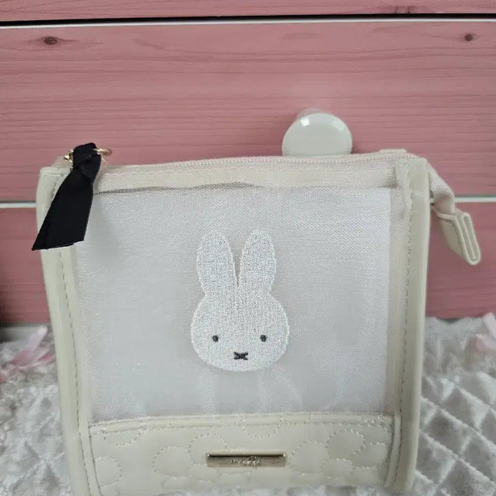 [BUNJANG] Miffy Flower Square Pouch / (일본정품) 한정판 미피  플라워 사각 파우치/ 미니 파우치