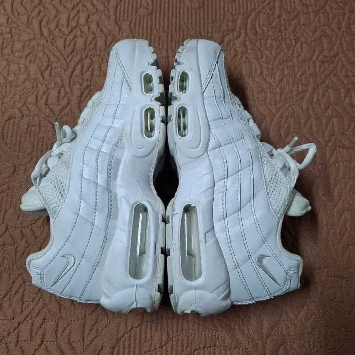 [BUNJANG] Nike Air Max 95 Women's Sneakers / 235 나이키 에어맥스95 여성 운동화 [2097]