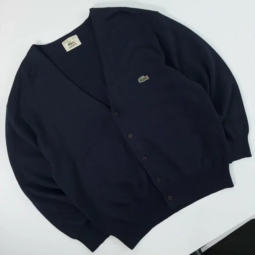 [BUNJANG] Lacoste Embroidered Navy V-Neck Knit Cardigan / Lacoste  라코스테 자수 네이비 브이넥 니트가디건