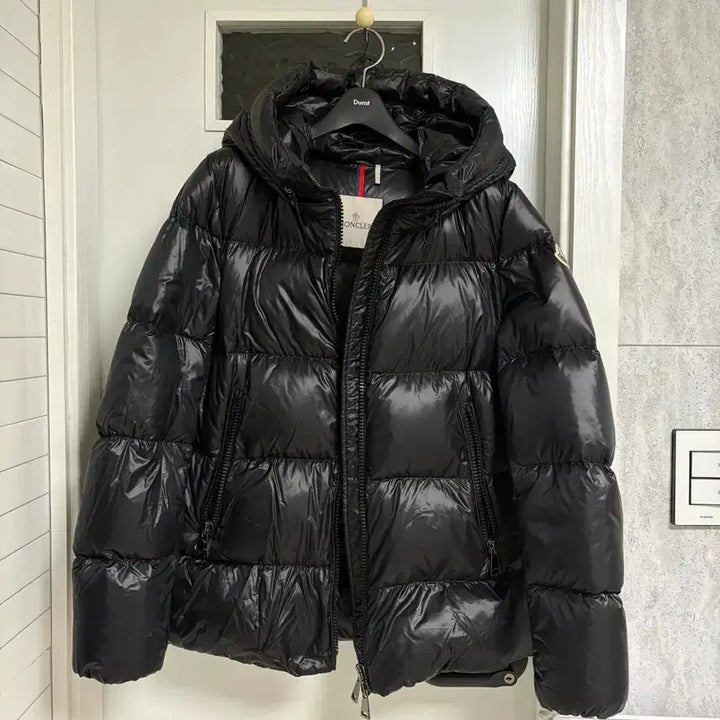 [BUNJANG] Moncler Seritte Black Jacket Size 2 / 몽클레어 세리뜨 세리떼 2사이즈 블랙