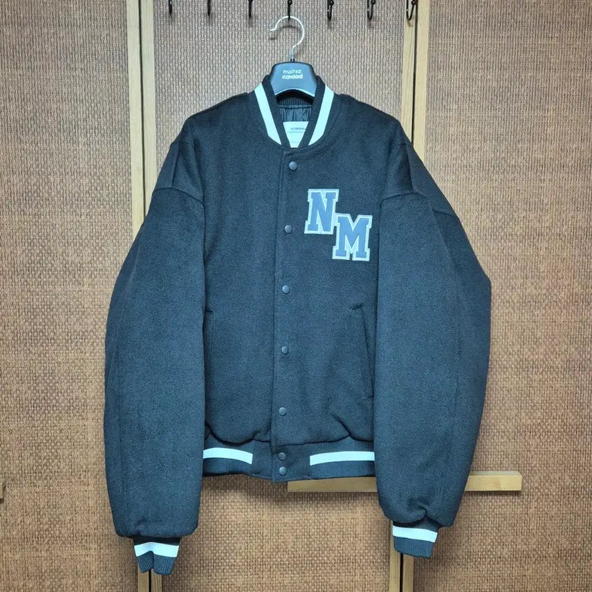 [BUNJANG] Nomanyual Taylor Varsity Jacket Black (L) / 노매뉴얼 테일러 바시티 재킷 블랙  100(L)