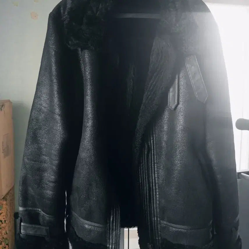[BUNJANG] Black Mousse Coat / 블랙무스탕