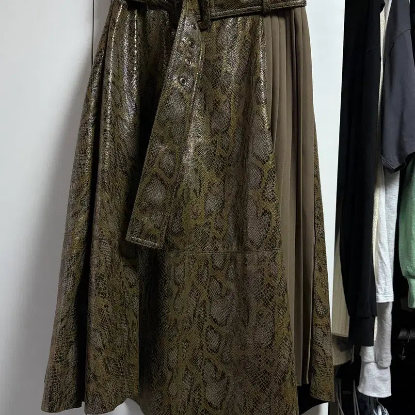 [BUNJANG] Andersson Bell Pleated Khaki Midi Skirt / 앤더슨벨 플리츠 카키 치마 xs