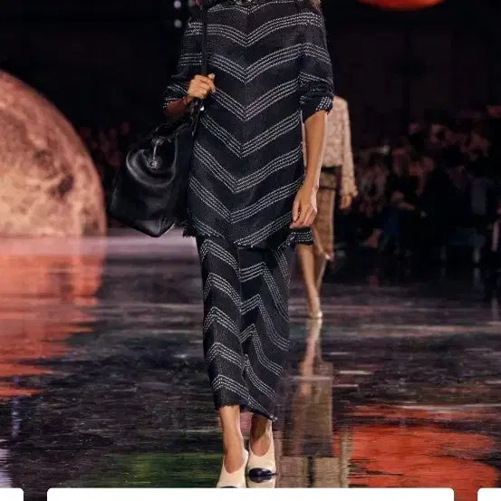 [BUNJANG] Chanel Supermodel Maxi Bag / 샤넬 슈퍼모델 맥시백