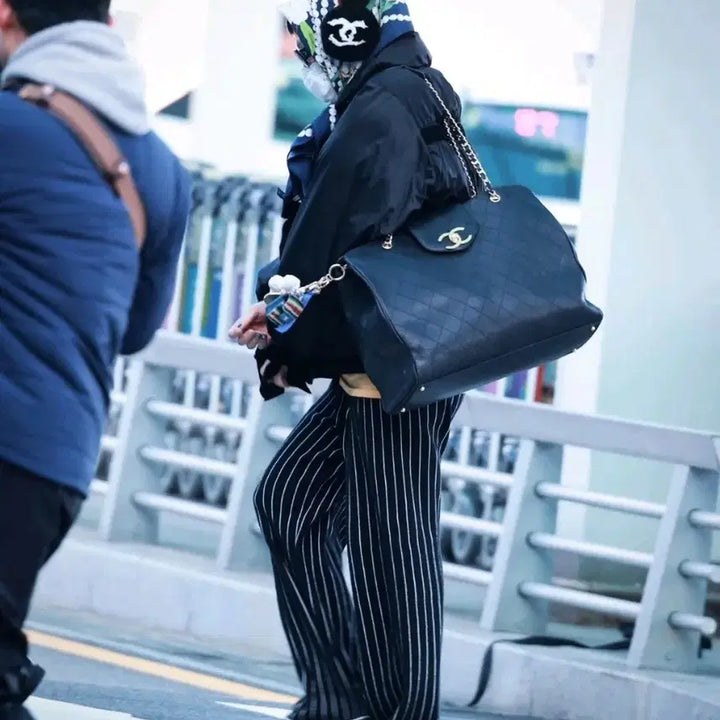 [BUNJANG] Chanel Supermodel Maxi Bag / 샤넬 슈퍼모델 맥시백