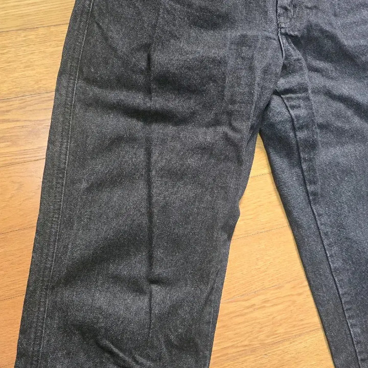 [BUNJANG] SETER KAYEN One Tuck Tailored Belted Denim Black / 세터 카이엔 원 턱 테일러드 벨티드 데님 블랙