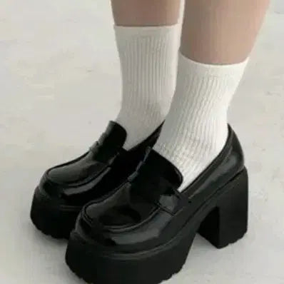 [BUNJANG] N/A Enamel Platform Loafer Heels / 에나맬 통굽 로퍼힐 9cm 편한구두 팝니다