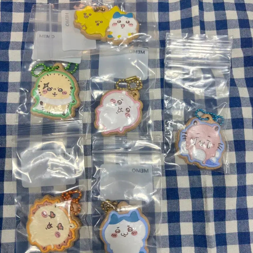 [BUNJANG] Chiikawa Cookie Charm Keychain Bundle / 치이카와 쿠키참 키링 일괄