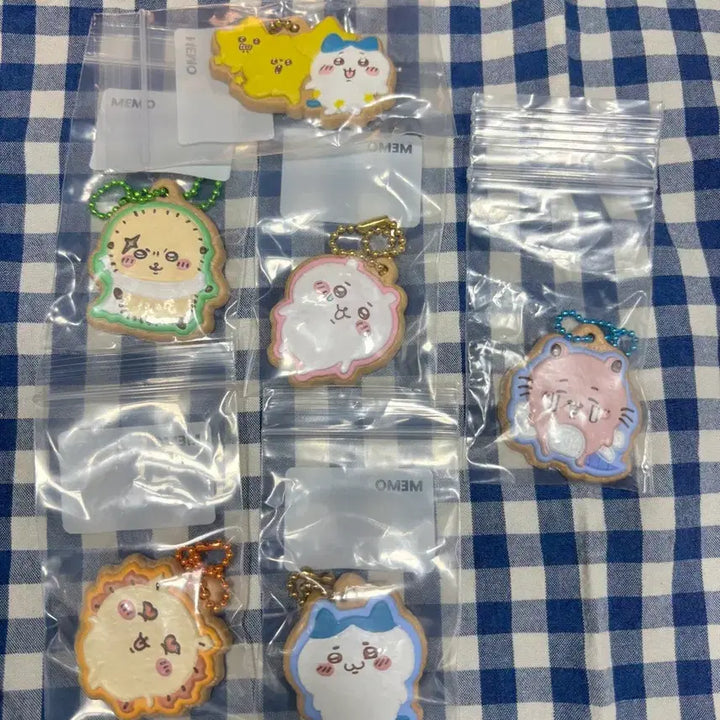 [BUNJANG] Chiikawa Cookie Charm Keychain Bundle / 치이카와 쿠키참 키링 일괄