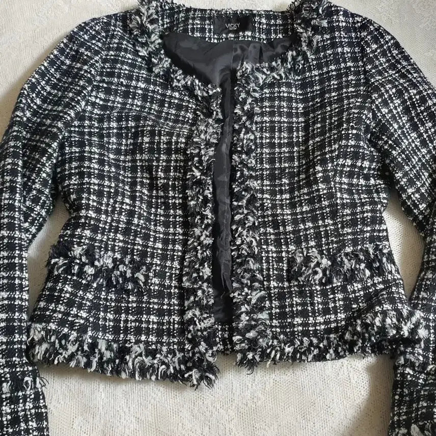 [BUNJANG] Vintage Black and White Tweed Jacket / [일본빈티지] 블랙 화이트 트위드 자켓 여성용