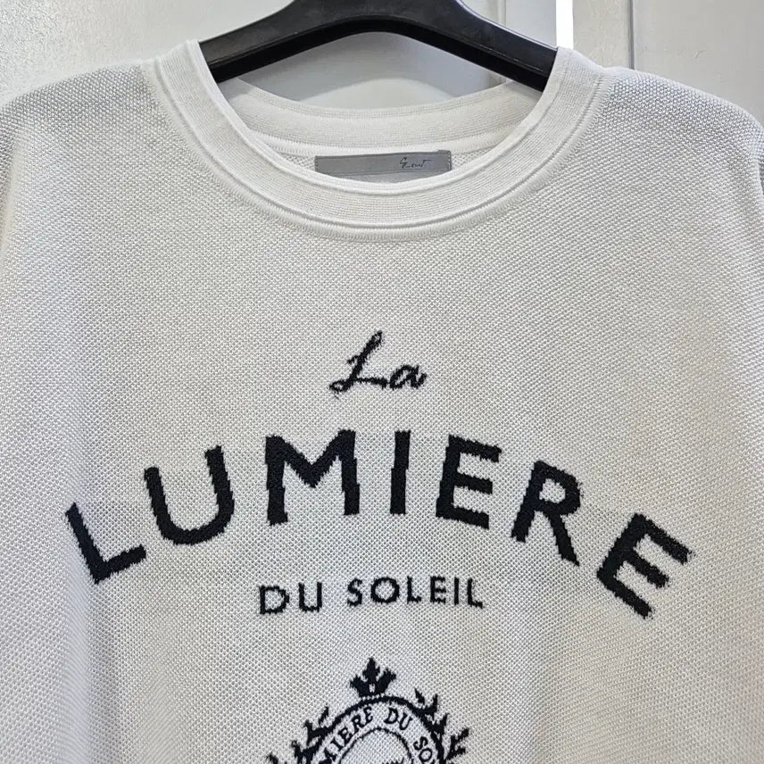 [SOLD OUT] 24ss 지컷 레터링 자수 반팔티