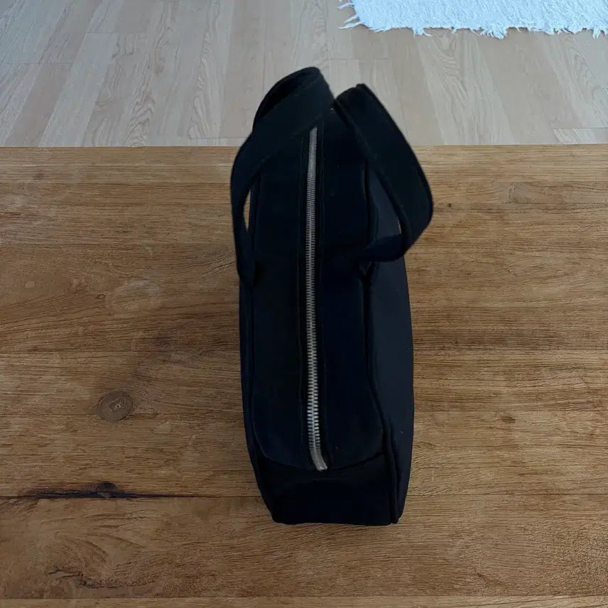 [BUNJANG] Miu Miu Square Tote Bag / 미우미우 스퀘어 토트백