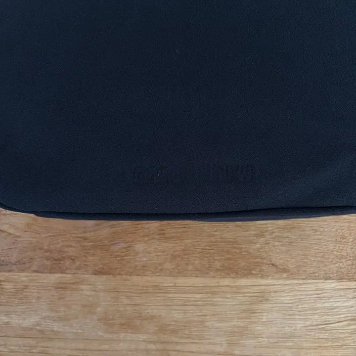 [BUNJANG] Miu Miu Square Tote Bag / 미우미우 스퀘어 토트백