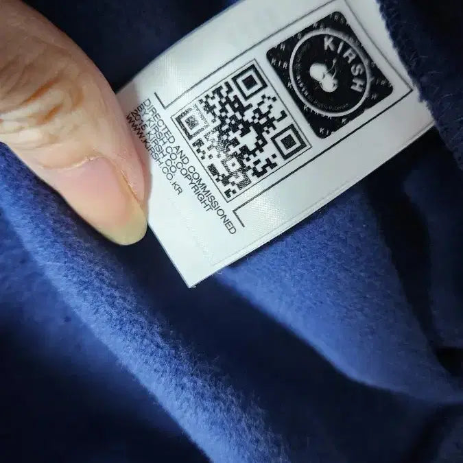 [BUNJANG] Kirsh Big Cherry Fleece Sweatshirt Navy / 키르시 빅체리 기모맨투맨 네이비