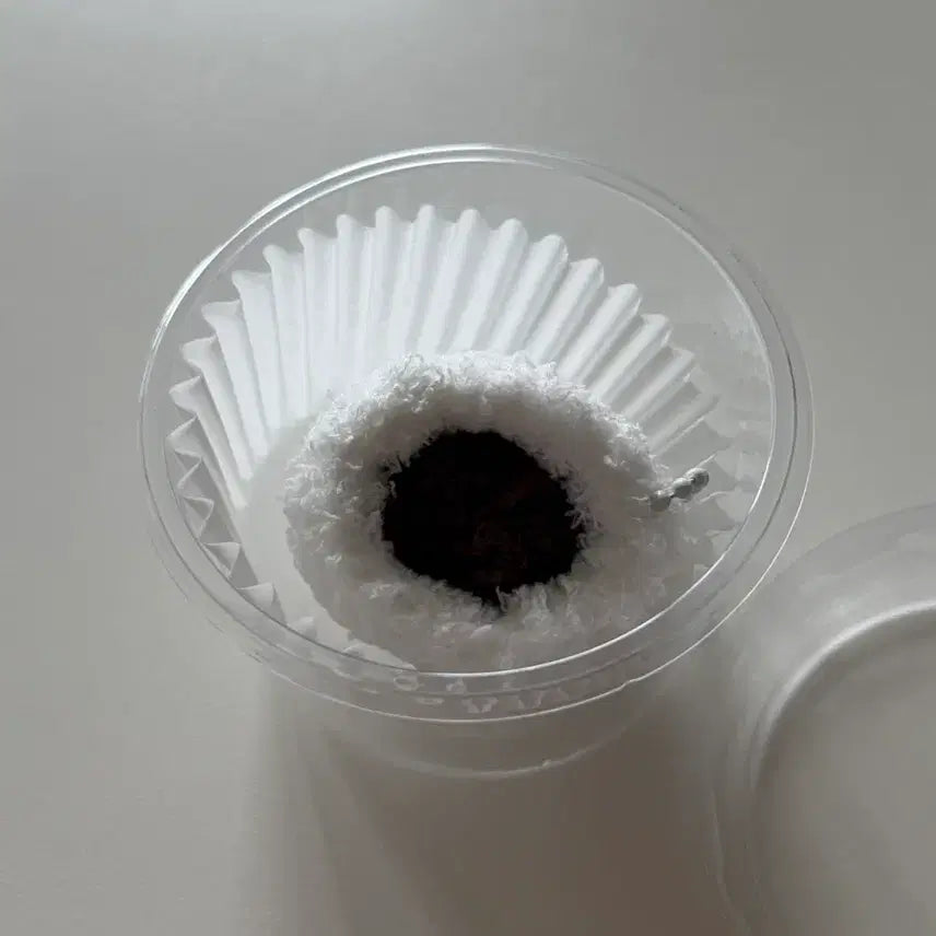 [BUNJANG] Chapsal Tteok Crochet Keyring / 착 붙는 찹쌀떡 뜨개키링