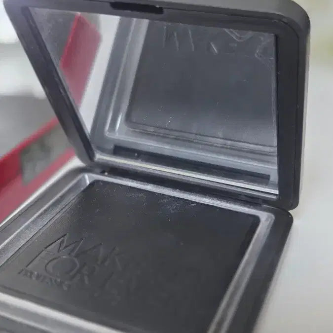 [BUNJANG] Makeup Forever UHD Powder (Renewal Version) / 메이크업포에버 UHD 파우더 투명(리뉴얼 버전)