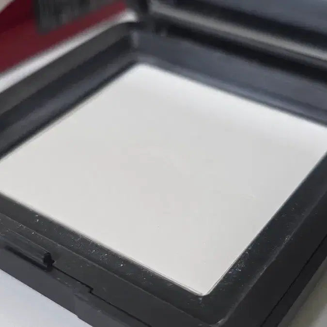 [BUNJANG] Makeup Forever UHD Powder (Renewal Version) / 메이크업포에버 UHD 파우더 투명(리뉴얼 버전)