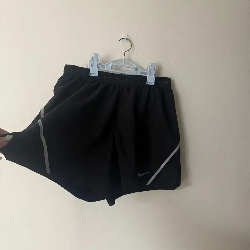 [SOLD OUT] 나이키 드라이핏 템포 숏팬츠 남자L