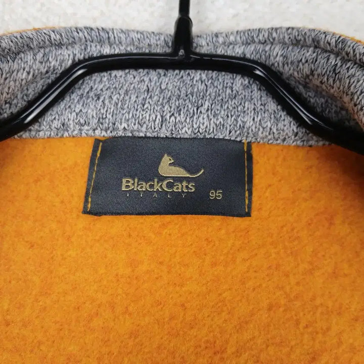 [BUNJANG] Black Cats Women's Fleece Lined Zip Up Jacket (90-95) / 블랙캣츠 여성 니트 기모 집업 자켓 (90~95)