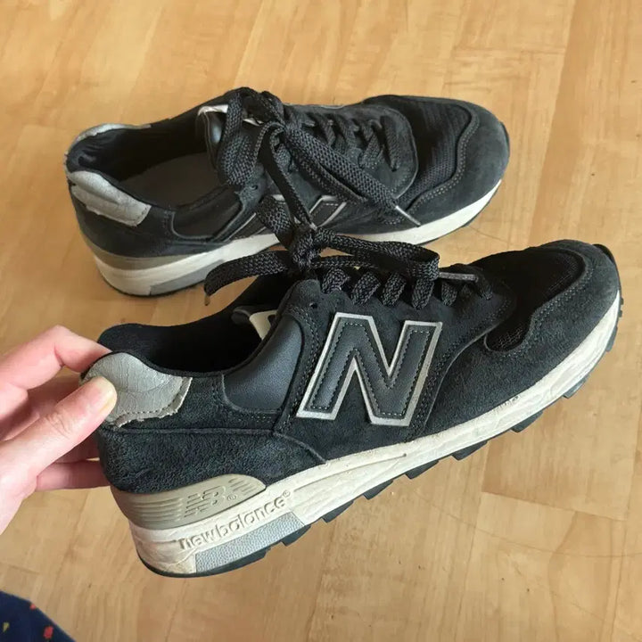 [BUNJANG] New Balance 1400 Black Shoes / 뉴발란스 1400 블랙 240-245mm