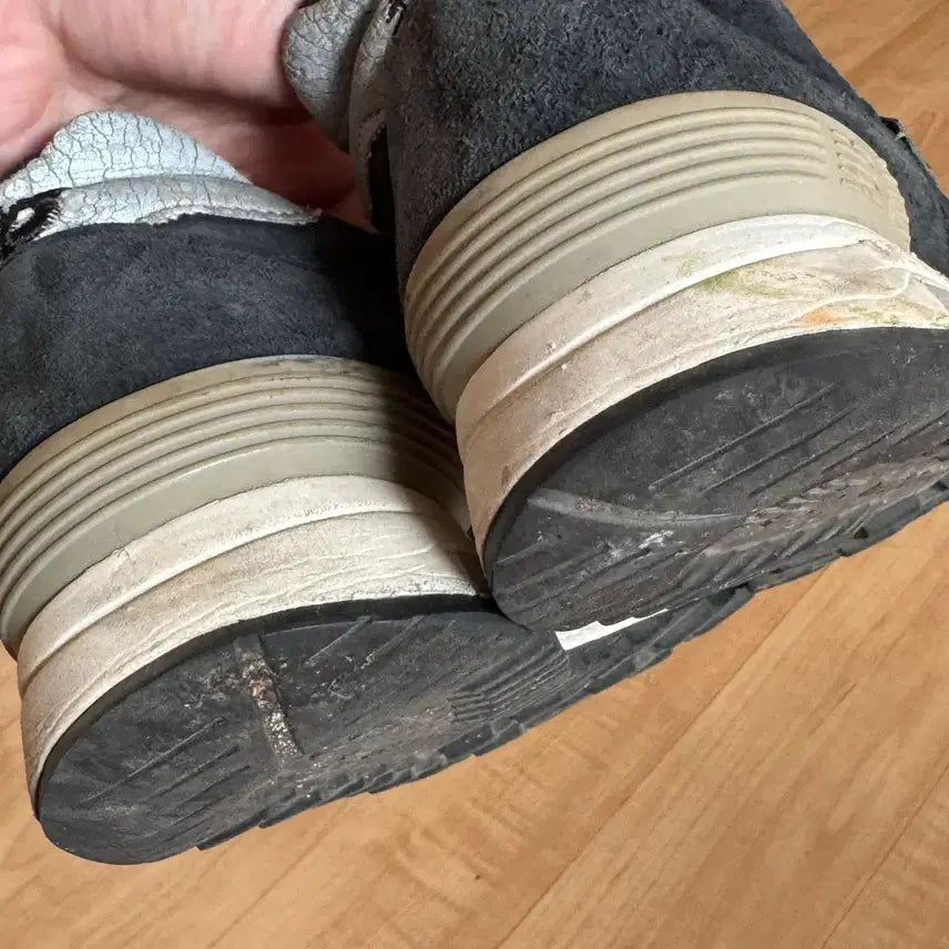 [BUNJANG] New Balance 1400 Black Shoes / 뉴발란스 1400 블랙 240-245mm