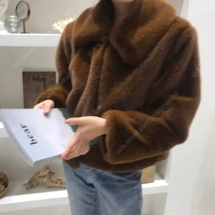 [BUNJANG] London Plat Faux Fur Jacket / 런던플랏 퍼 자켓