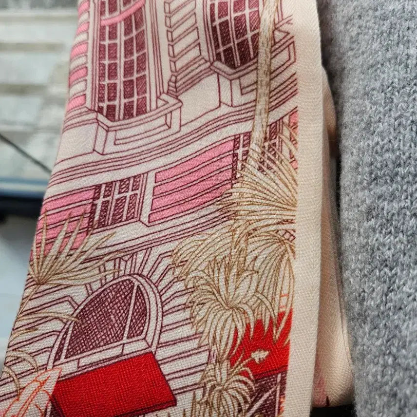 [BUNJANG] Unspecified Group Pattern Scarf (Pink Beige) / 패턴 스카프 핑크 베이지