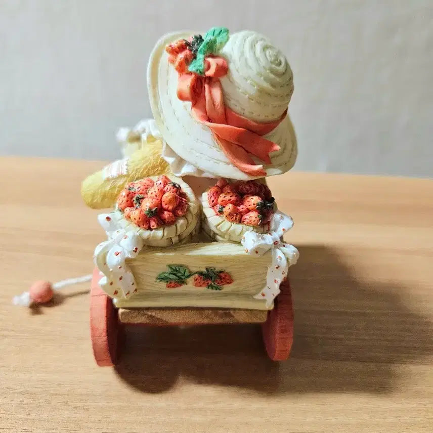 [BUNJANG] Cherished Strawberry Cart / 체리쉬드 딸기 수레