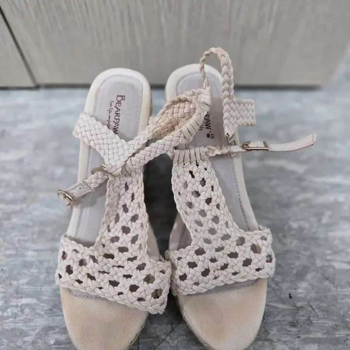 [BUNJANG] Bearpaw Women's Sandals Heels 240 / 베어파우 샌들 힐 여성화 240