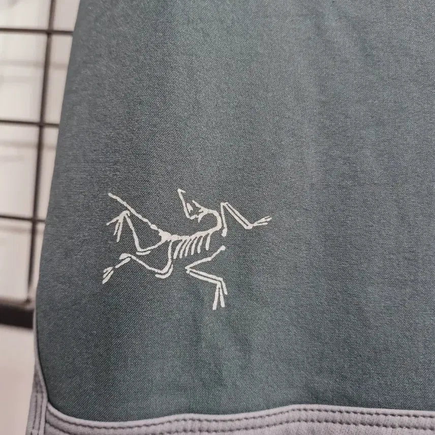 [BUNJANG] Arc'teryx Gamma AR Pants Grey / 100-105XL 아크테릭스 감마 AR 팬츠 그레이