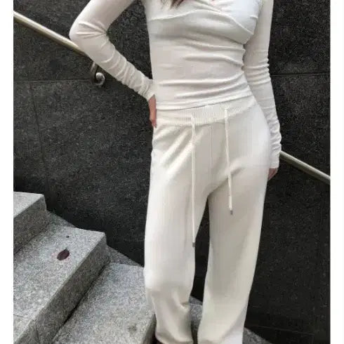 [BUNJANG] V-Neck Ribbed Lace Long Sleeve T-Shirt / *새상품) 브이넥 리브드 레이스 롱슬리브 골지 브이넥 긴팔티셔츠