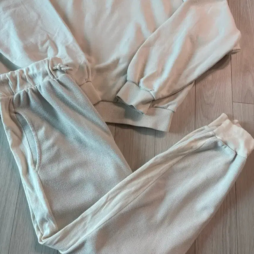 [BUNJANG] Unbranded Ivory Training Set / 무지 아이보리 트레이닝복 세트