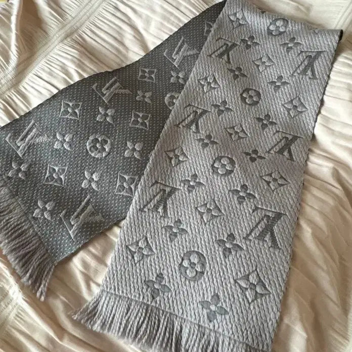 [BUNJANG] Louis Vuitton Monogram Shawl Scarf / 루이비통 회색 모노그램 숄 머플러