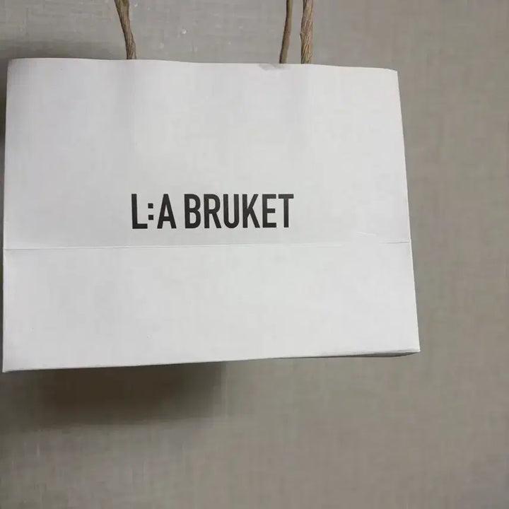 [BUNJANG] La Bouquette Lip Balm / 라부르켓 립밤