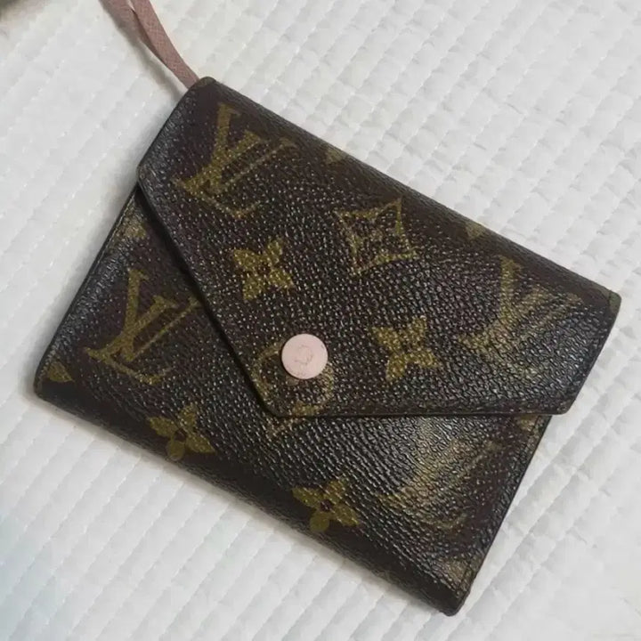 [BUNJANG] Louis Vuitton Victorine Wallet / 루이비통 빅토린 월렛