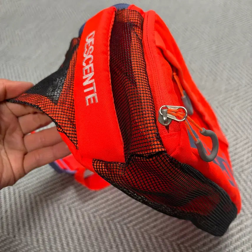 [BUNJANG] Descente Chest Bag 7L / 데상트 체스트백 가방 7L