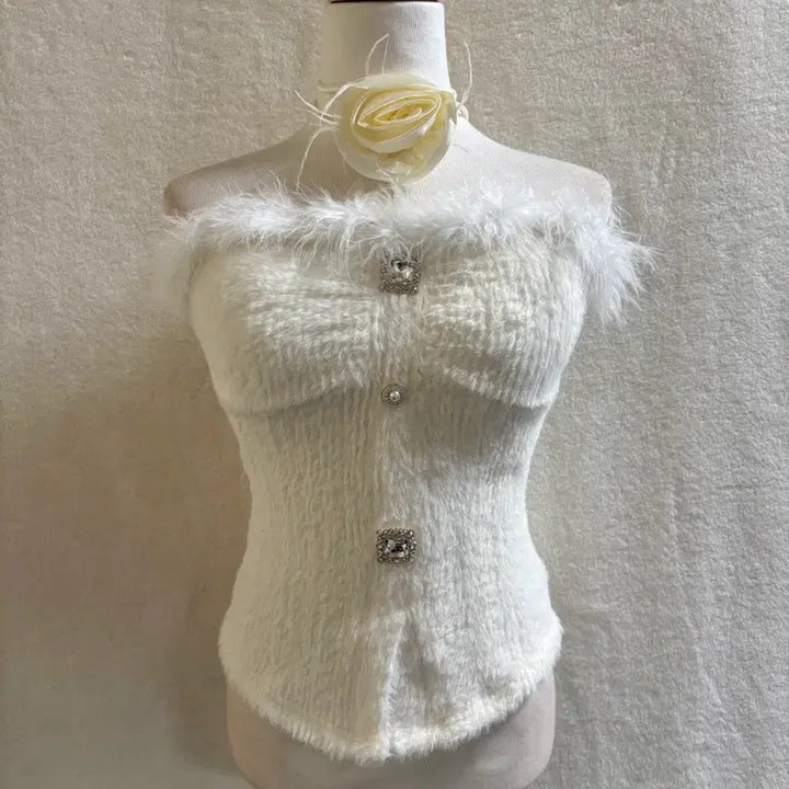 [BUNJANG] White Fur Choker Crop Top / 화이트 퍼 초커 크롭나시 크롭탑