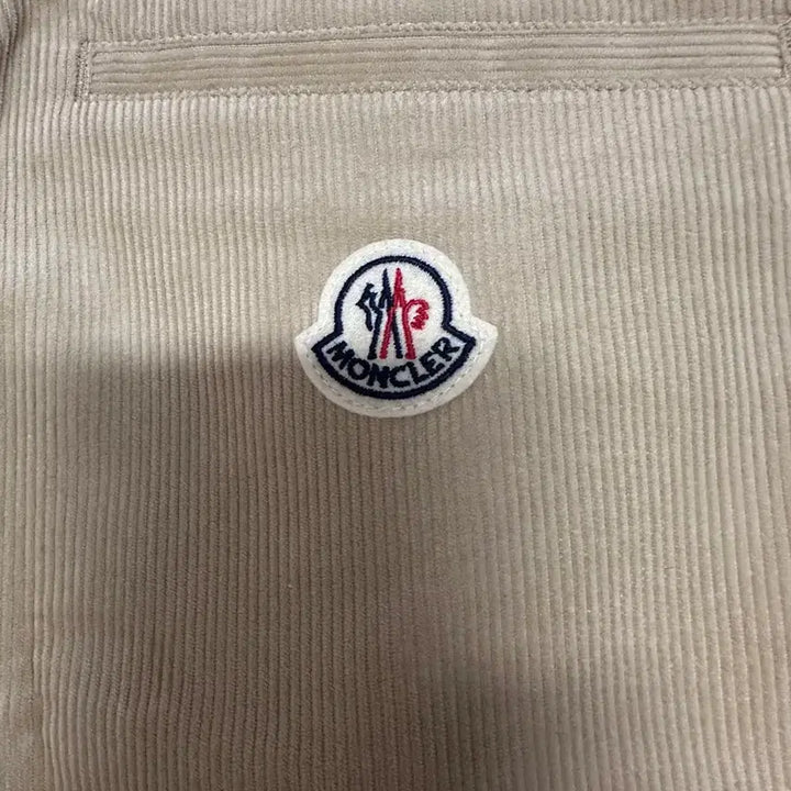 [BUNJANG] Moncler Corduroy Jogger Regular Fit Pants / 새상품) 몽클레어 코듀로이 조거 세미 와이드 레귤러 팬츠 30-32