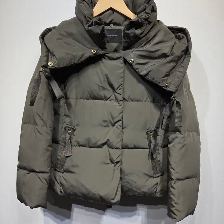 [BUNJANG] LeShop BLACK Duck Down Short Padded Jacket / LeShop BLACK 르샵 블랙 볼륨 넥 덕다운 숏패딩