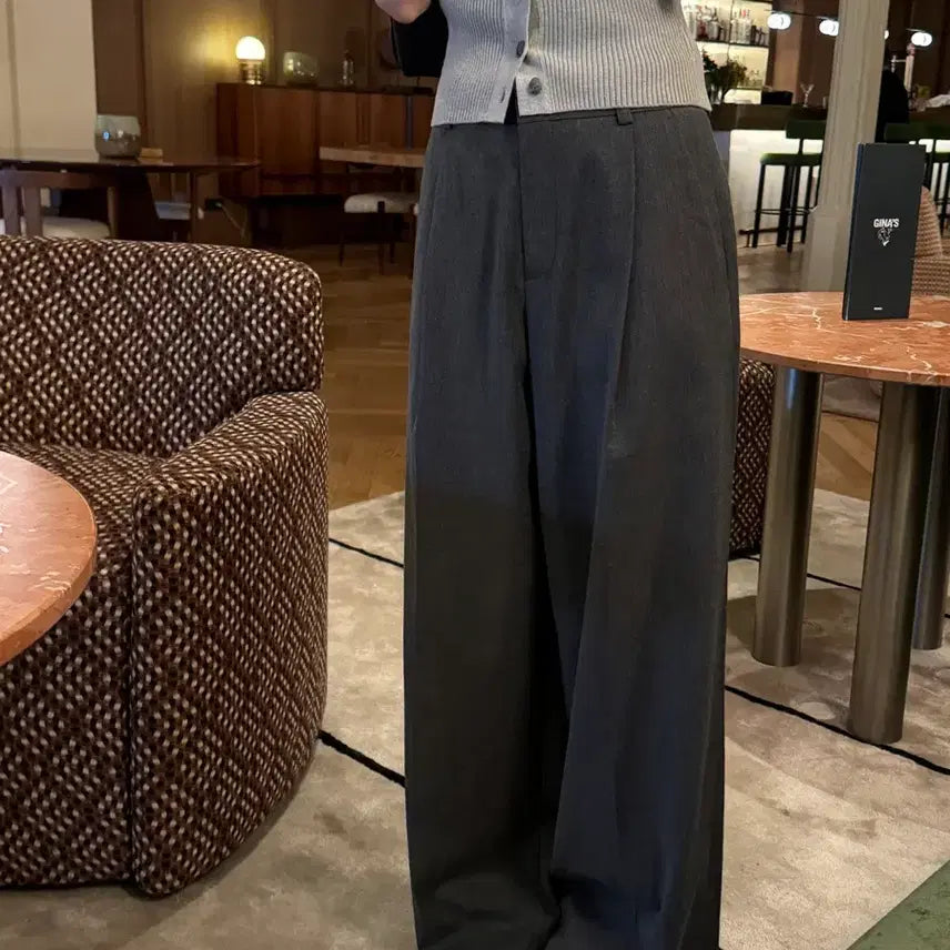 [BUNJANG] REFIT Pintuck Slacks Charcoal (Size M) / 오브제스트 리핏 핀턱 슬랙스 차콜 M사이즈 refit pintuck