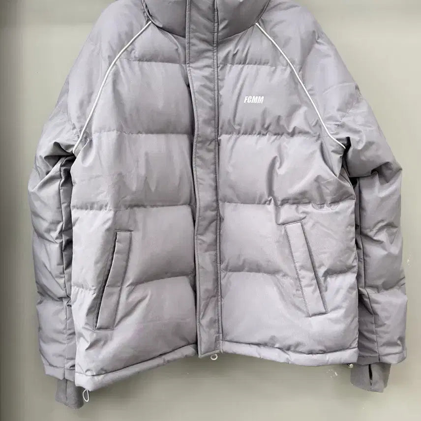 [BUNJANG] FCMM Gray Piping Short Padding Jacket (Size M) / FCMM 클럽 팀 파이핑 숏 패딩 점퍼 그레이 M 사이즈 팝니다.