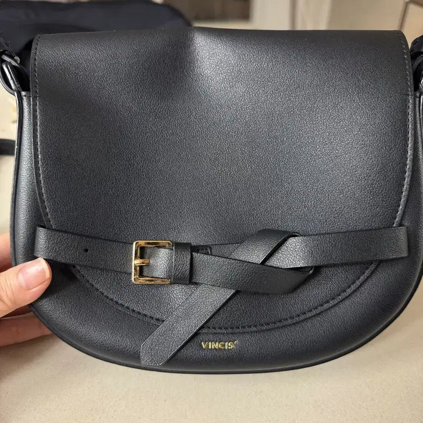 [BUNJANG] Vincis Bench Crossbody Bag Black / 빈치스벤치 크로스백 블랙