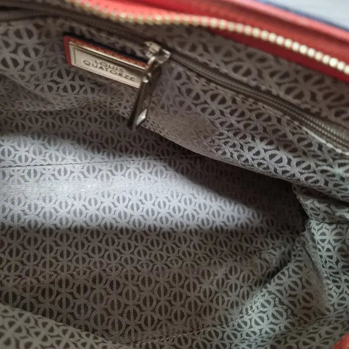 [SOLD OUT] 루이까또즈(정품)가방 상태특