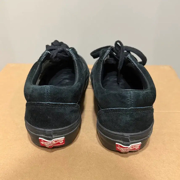 [BUNJANG] Vans Classic Black Sneakers / 반스 클래식 블랙